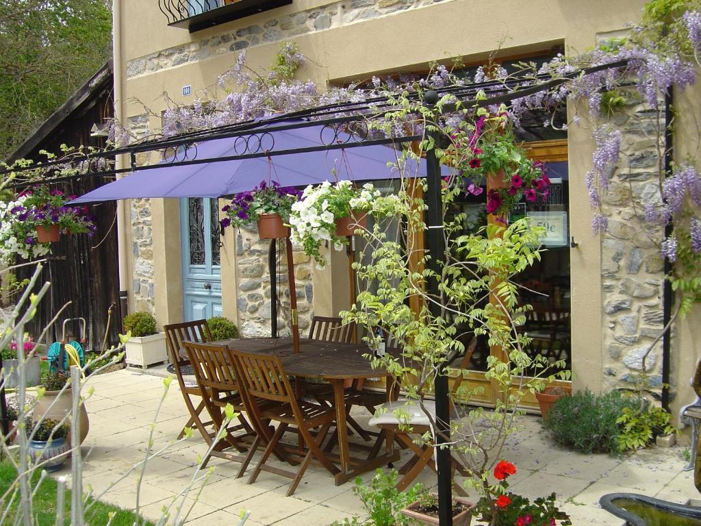 Aux Quatre Saisons Axat Bed & Breakfast Eksteriør bilde