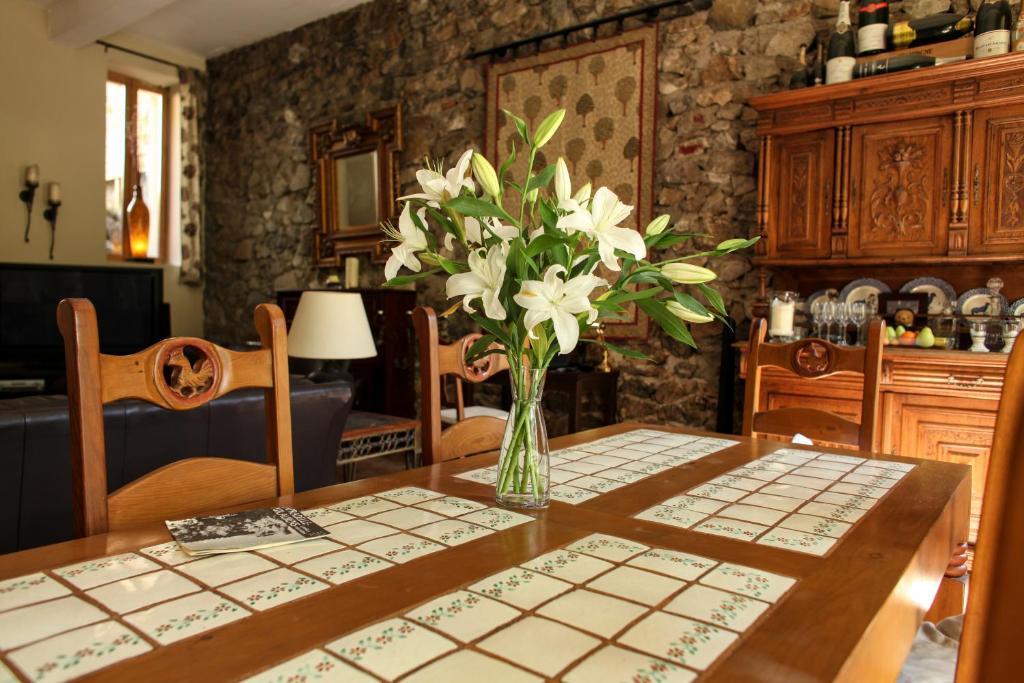 Aux Quatre Saisons Axat Bed & Breakfast Eksteriør bilde